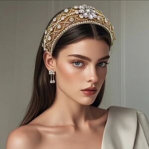 Gorgeous Baroque Crystal Embellished Headband – Champagne Gold